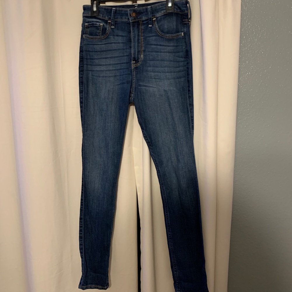 Hollister Dark Wash Jeans